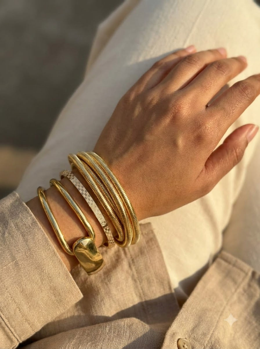 Minimal Luxe Stack