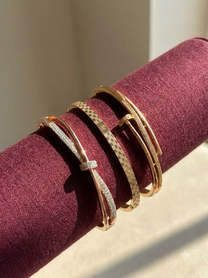 Twin Nail Stack